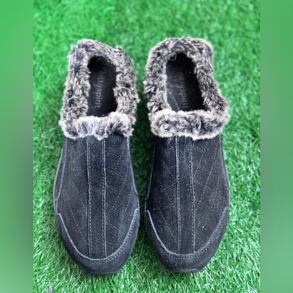 Easy Spirit Black and Gray Cozy Slippers‎ Size 8.5